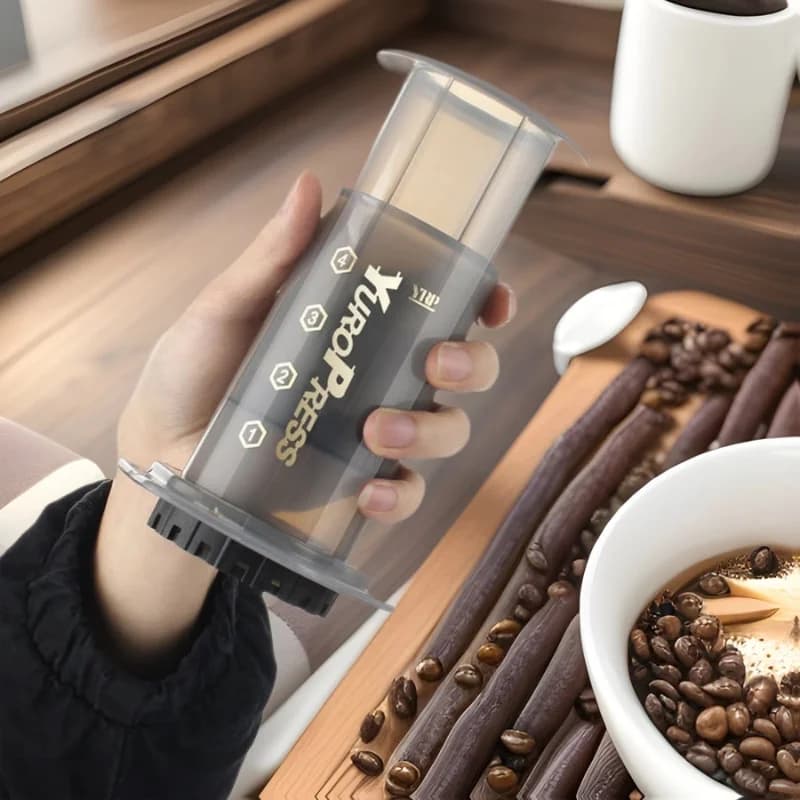 Cafetière à piston portable